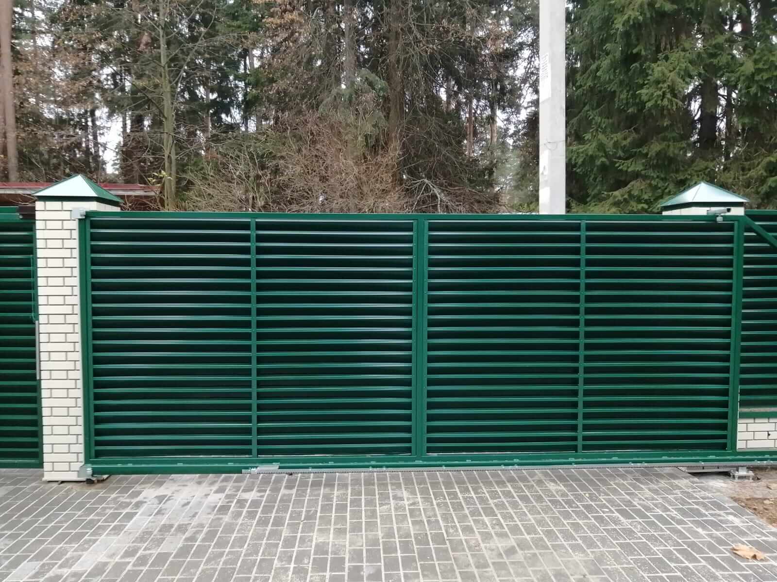 Забор-жалюзи с ламелями ЭКО-Z Зеленый Мох фото3 в Наро-Фоминске