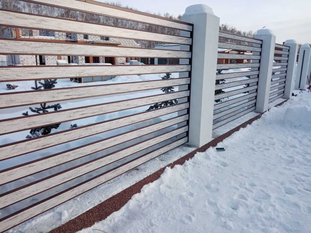 забор-ранчо из металлопланкена 130м каштан красный + беленый дуб фото1 в Наро-Фоминске