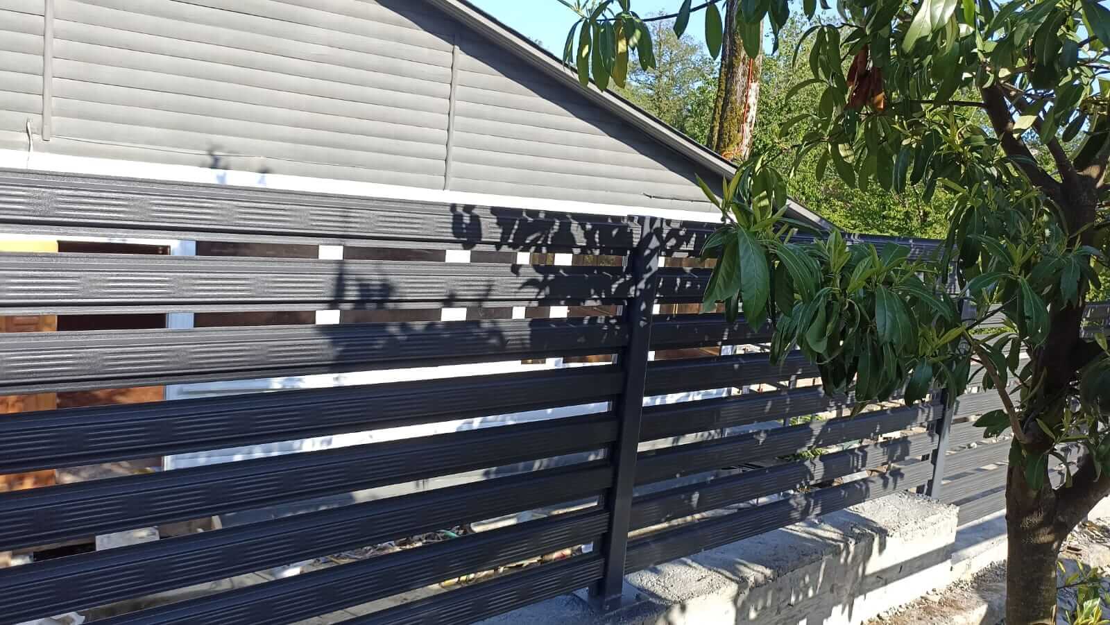 Забор из штакетника 90м RAL7024/7024 Серый Графит фото7 в Наро-Фоминске