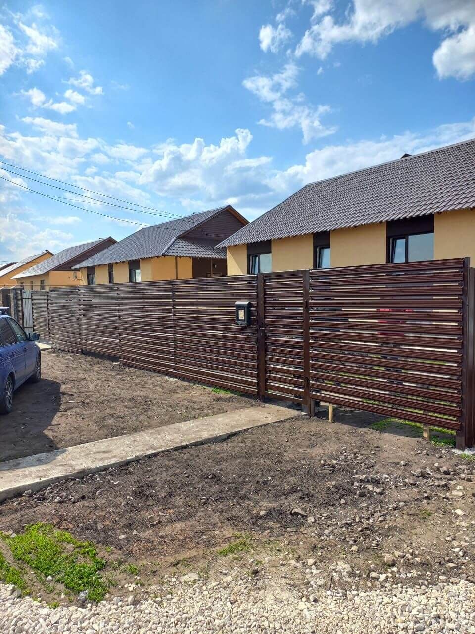 Забор-ранчо из широкого штакетника 24м RAL8017/8017 Шоколад двусторонний в Наро-Фоминске