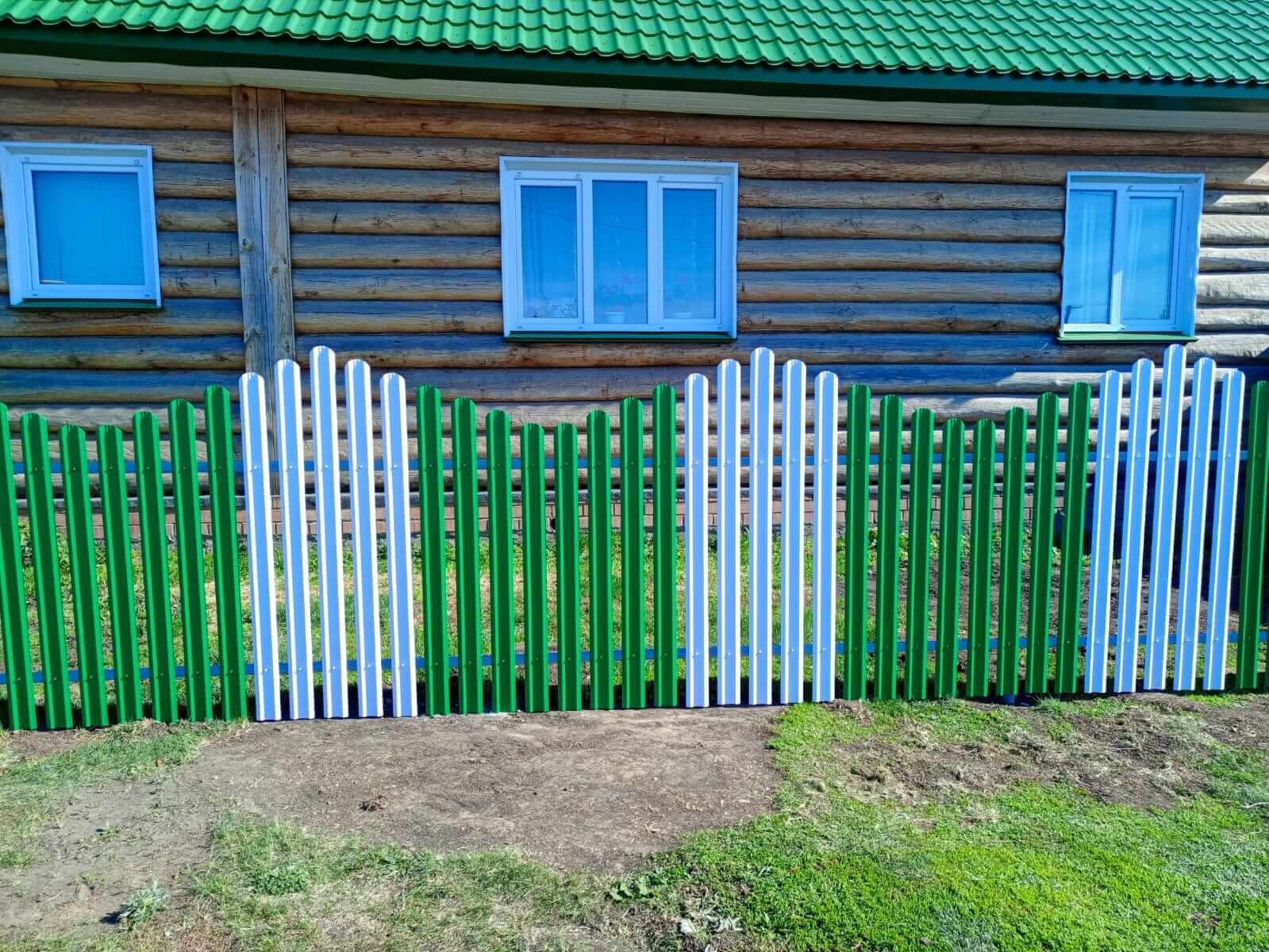 Забор из штакетника 18м в двух цветах RAL9003 Белый + RAL6029 Зеленая Мята в Наро-Фоминске