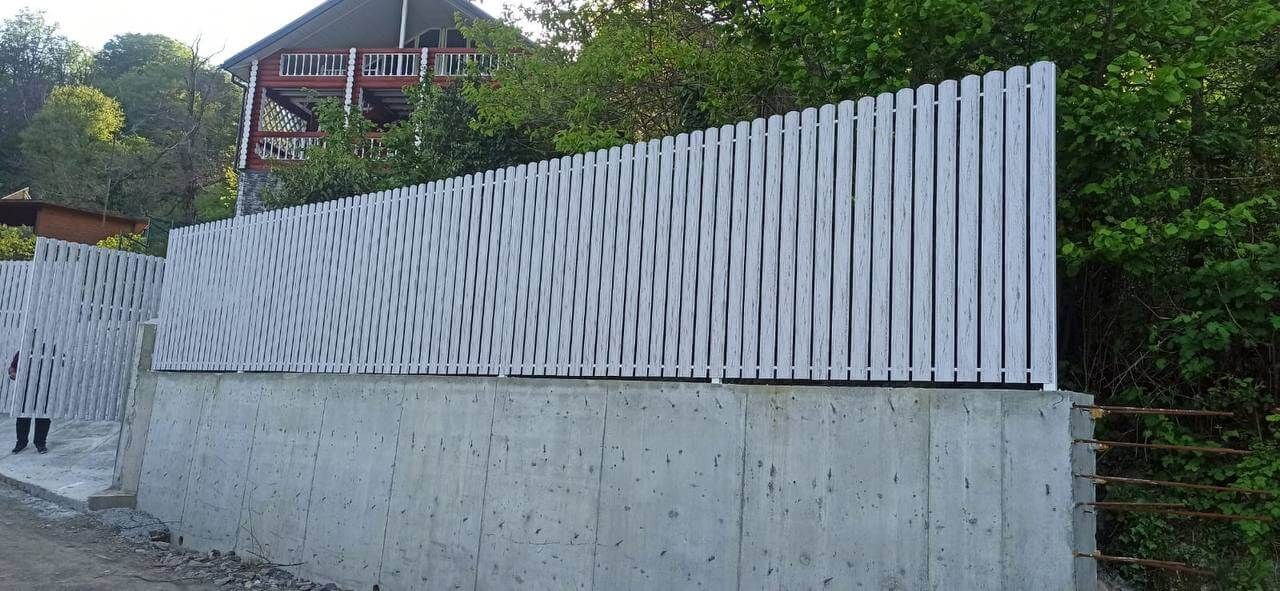 Забор из штакетника 41м в оттенке под дерево Беленый Дуб 2xPrintech двусторонний фото 9 в Наро-Фоминске