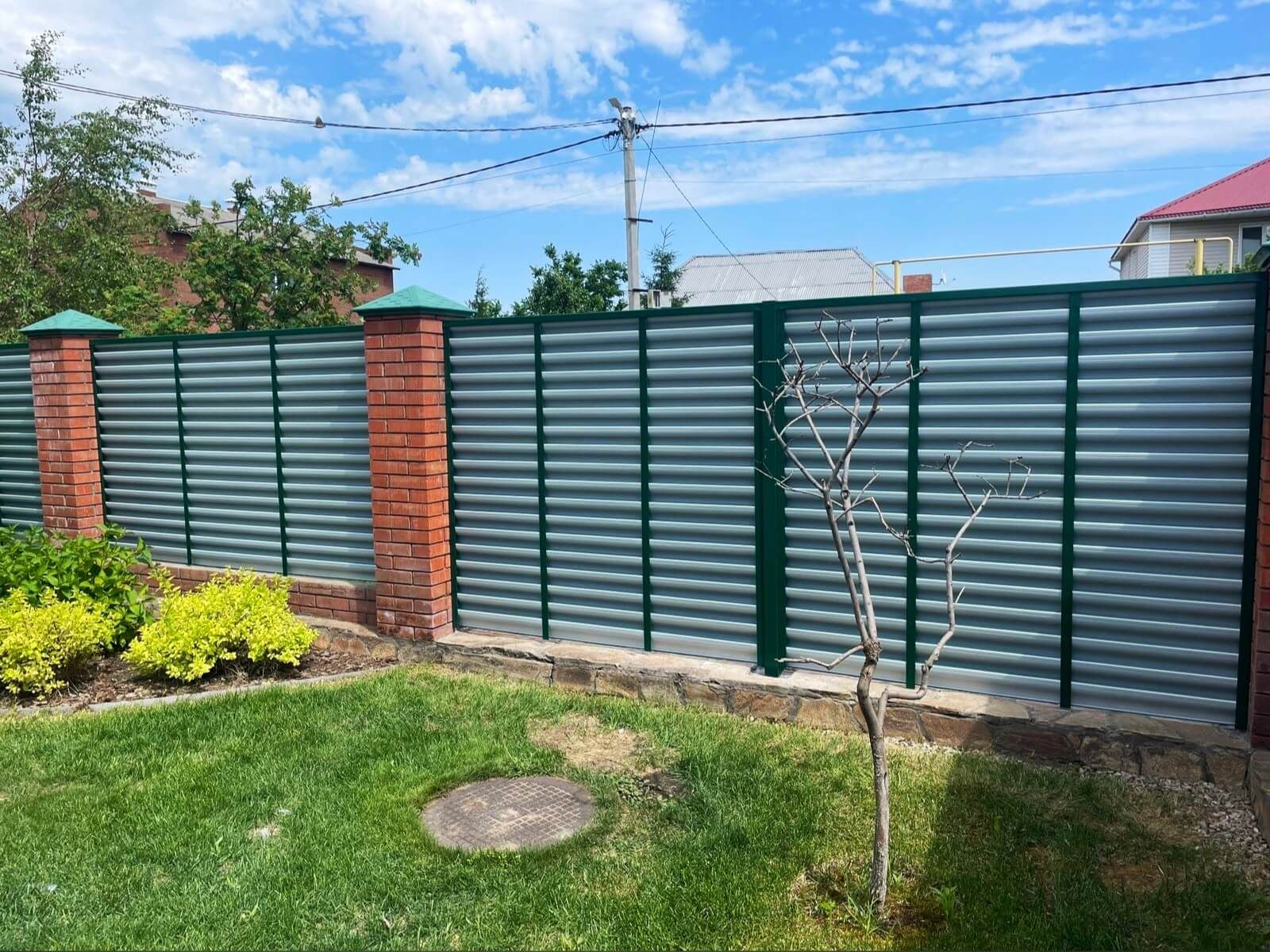 Забор-жалюзи 27м с ламелями Еврожалюзи RAL6005 Зеленый Мох фото 3 в Наро-Фоминске