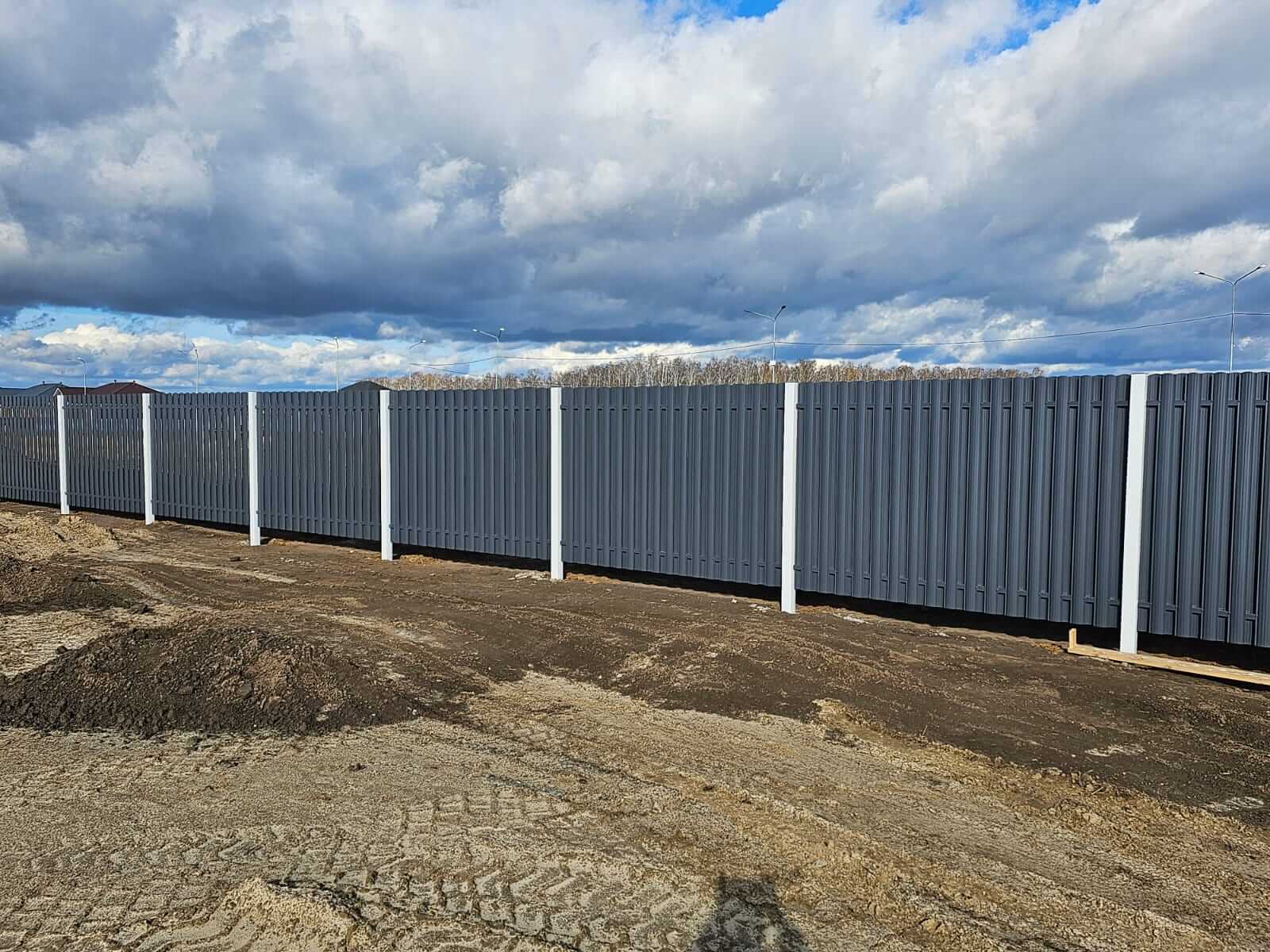 Забор из евроштакетника 234м RAL7024/7024 Серый Графит двусторонний фото 2 в Наро-Фоминске
