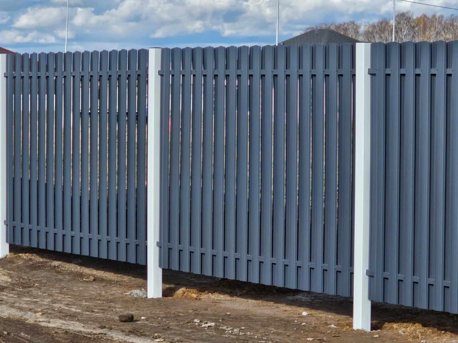 Забор из евроштакетника 234м RAL7024/7024 Серый Графит двусторонний фото 1 в Наро-Фоминске