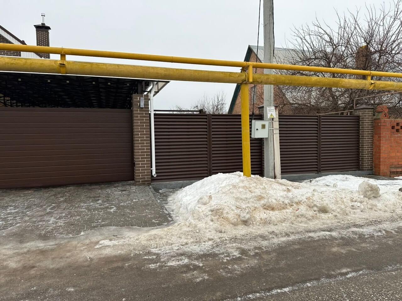 Забор-жалюзи из ламелей еврожалюзи 47м Мореный Дуб Printech фото 1 в Наро-Фоминске