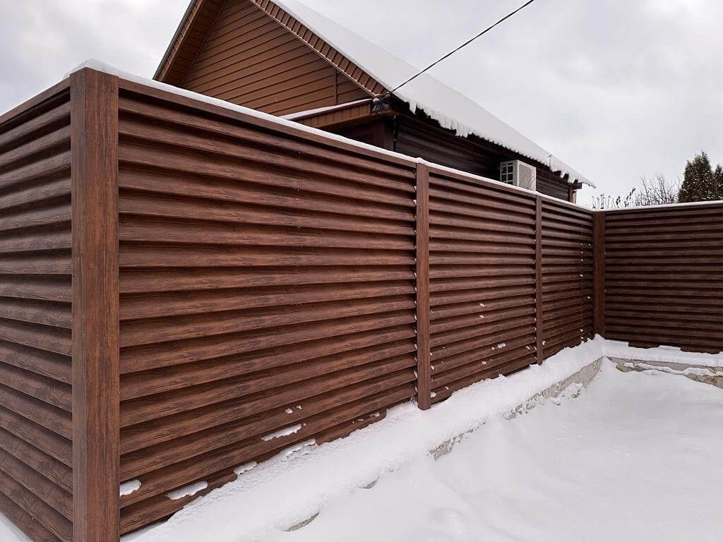 Забор-жалюзи из ламелей еврожалюзи 43м Каштан Printech фото 5 в Наро-Фоминске