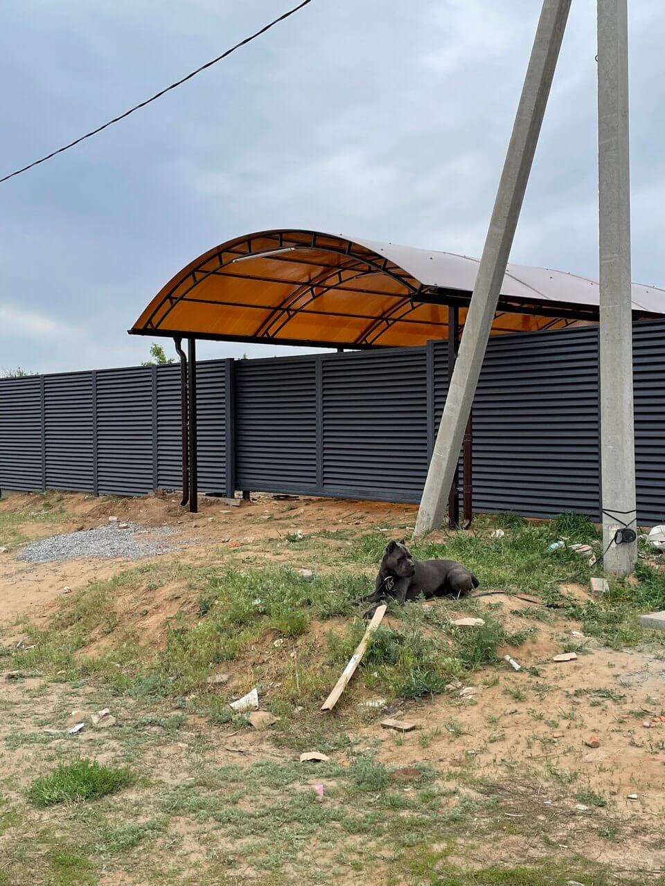 Забор из ламелей еврожалюзи 24м RAL7024 Серый Графит МАТТЕ фото 1 в Наро-Фоминске