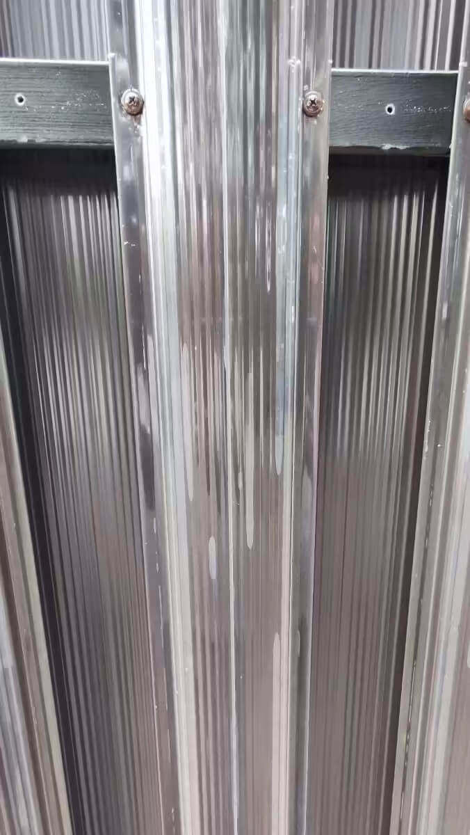 Забор из евроштакетника 22м RAL8019/8019 Темный Шоколад двусторонний фото 3 в Наро-Фоминске