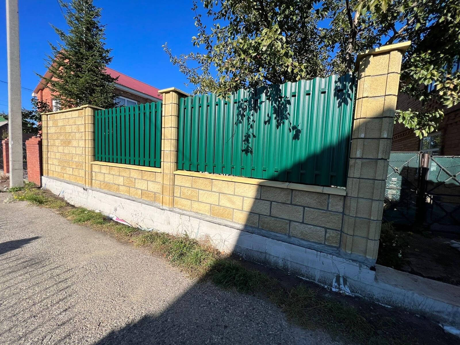 Забор из евроштакетника 22м RAL6005/6005 Зеленый Мох двусторонний фото 4 в Наро-Фоминске