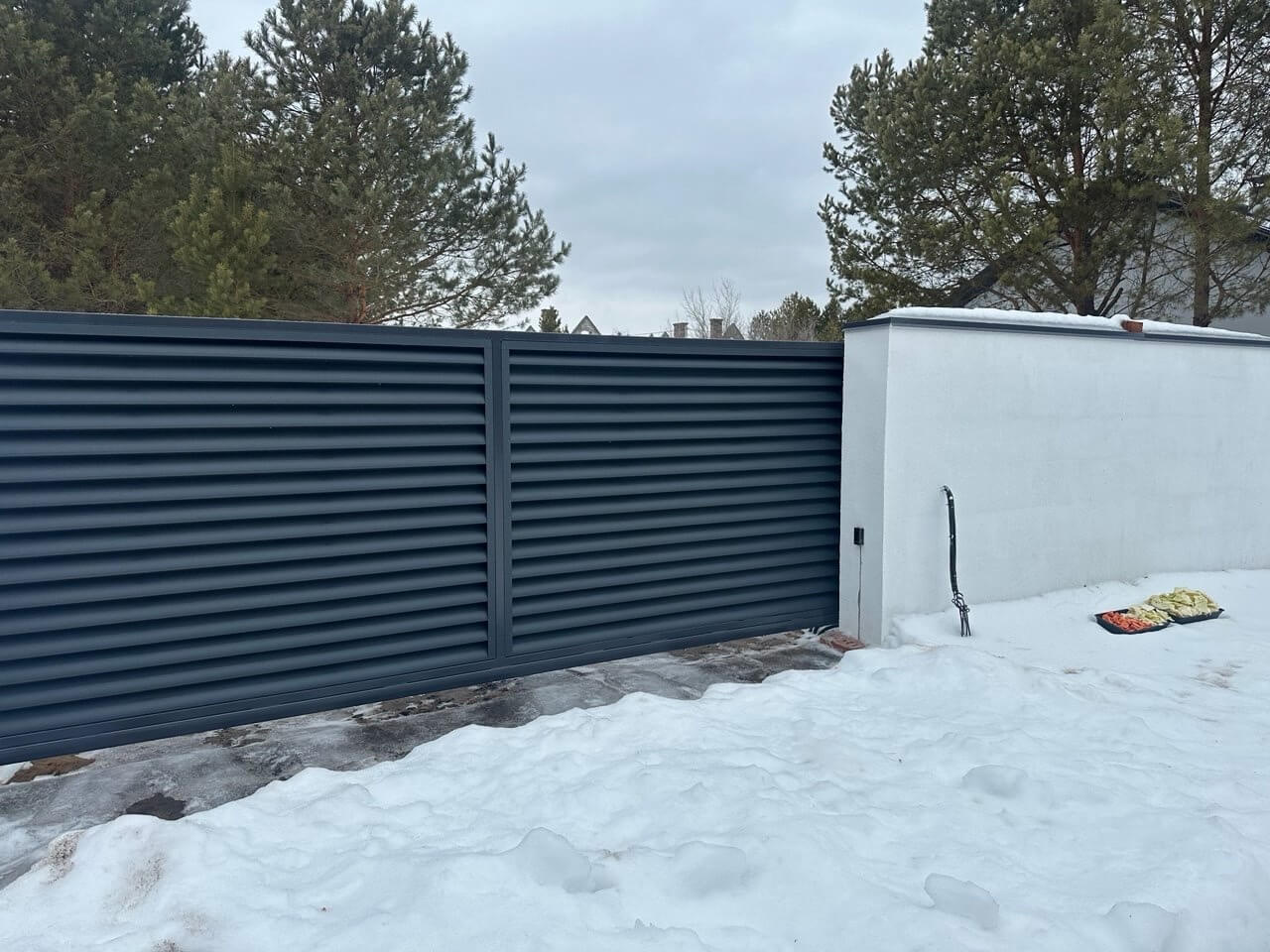 Забор-жалюзи 76м RAL7024/7024 Серый Графит двусторонний МАТТЕ фото 2 в Наро-Фоминске
