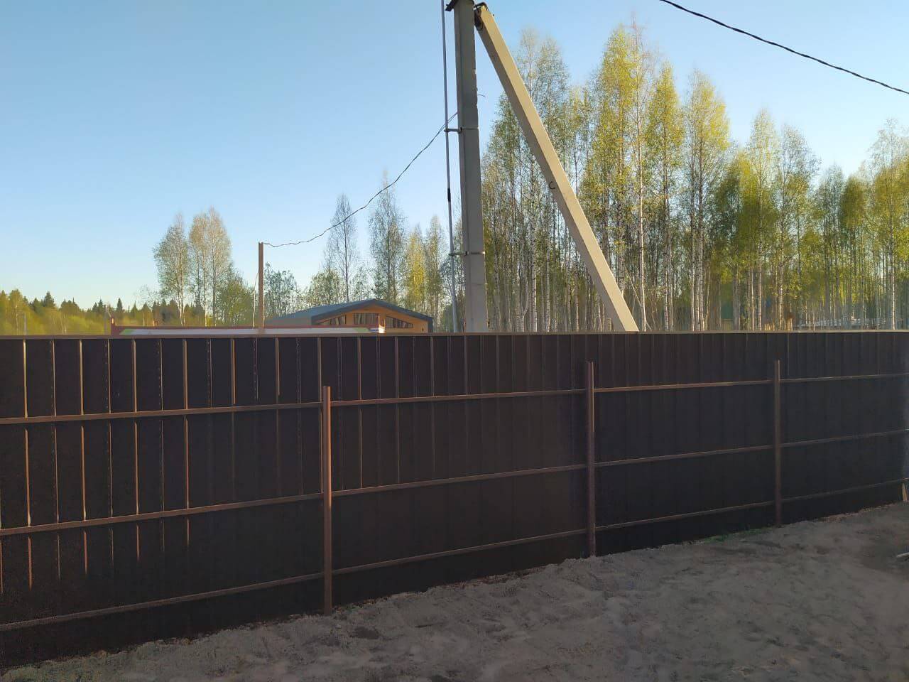 Забор из металлосайдинга ЕВРО-БРУС 25м Темный Каштан 3D Принтек фото 5 в Наро-Фоминске
