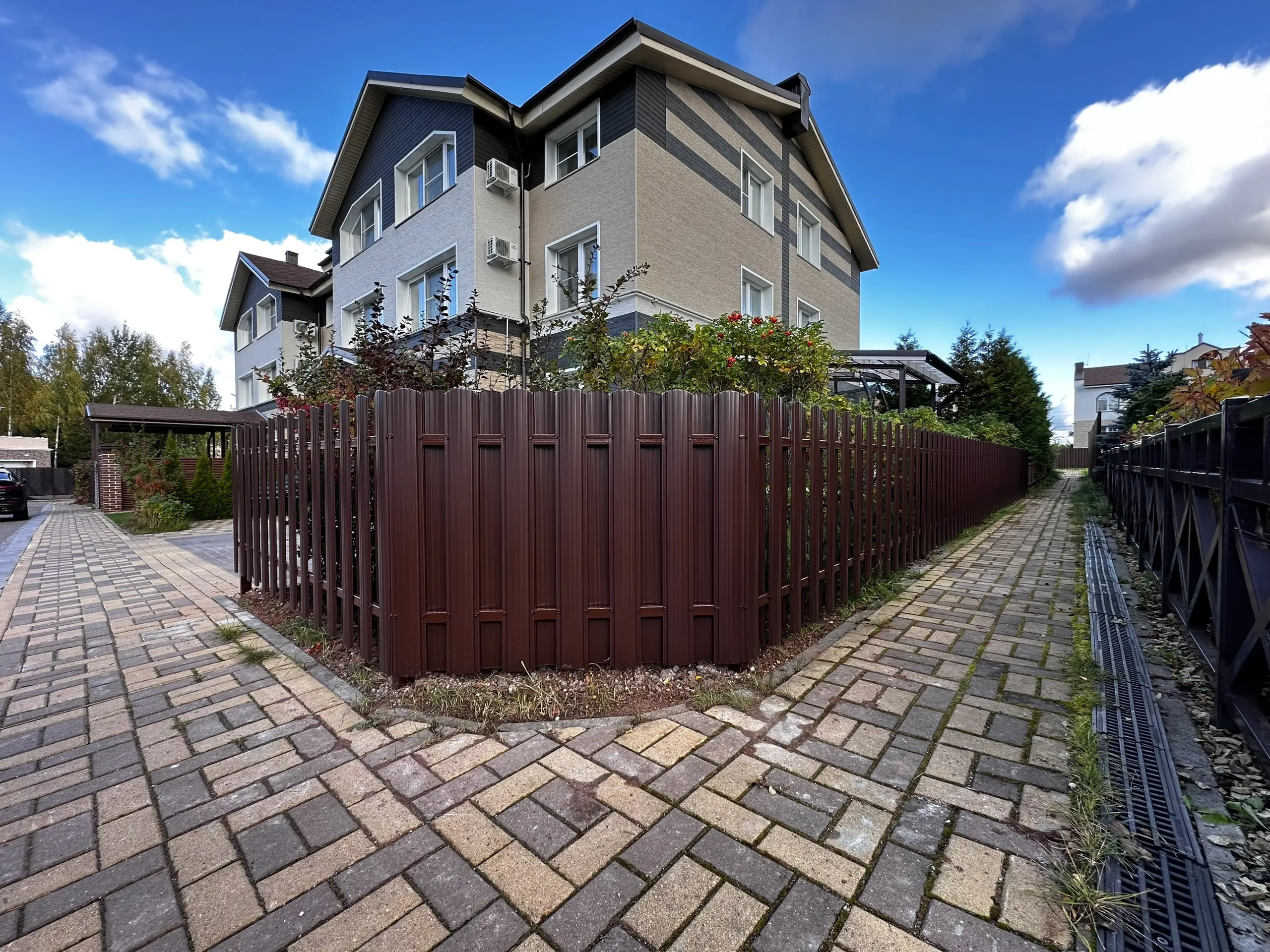 Заборчик из евроштакетника 18м RAL8017/8017 Шоколад двусторонний фото 1 в Наро-Фоминске